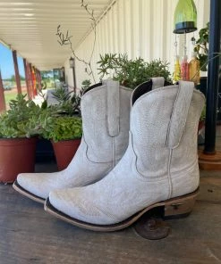 Women Lane Lexington Bootie