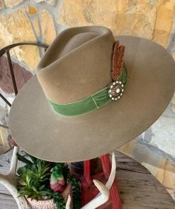 The Ranch House Charlie 1 Horse - Hippie