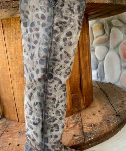 The Ranch House Liberty Black Allyssa Chita T-Moro Collections