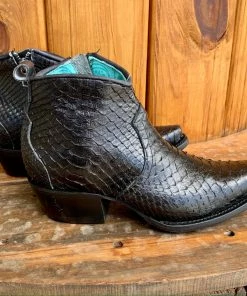 The Ranch House Collections Corral Black Betty Boot-Shortie