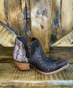 Ariat Dixon Pendleton In Weathered Chestnut/Fire Legend Women