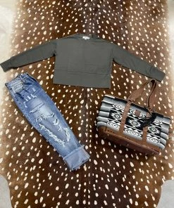 MOLLIE BRACKEN Sale The Perfect Slightly Cropped Top