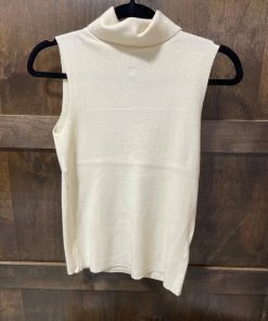 MOLLIE BRACKEN The Turtle Tank Women