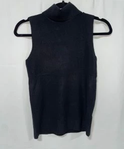 MOLLIE BRACKEN The Turtle Tank Women