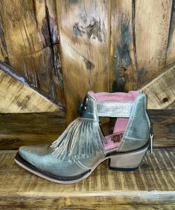 Women Junk Gypsy Kiss Me At Midnight