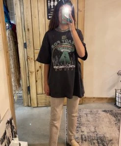 Tris Bien Women All The Good Vibes T-Shirt Collection