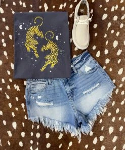 Tris Bien Feisty Tiger Graphic Tee Women