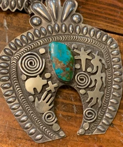 The Ranch House Petroglyph Turquoise Set Accessories