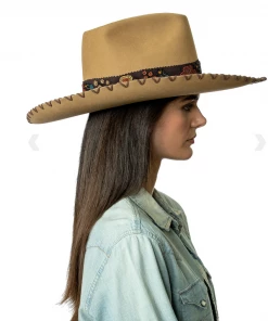 The Ranch House Double D Ranch Showman Hat Collections