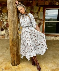 Bae Vely Whispering Wind Dress Set Women