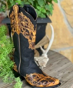 The Ranch House Old Gringo Mackenzie Boot Black