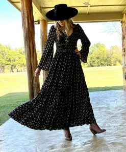 MOLLIE BRACKEN The Comp-LEAF-ly Perfect Dress Women